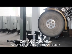 Оцинковывайте краны сплава и машину плит стены Bathroom полируя